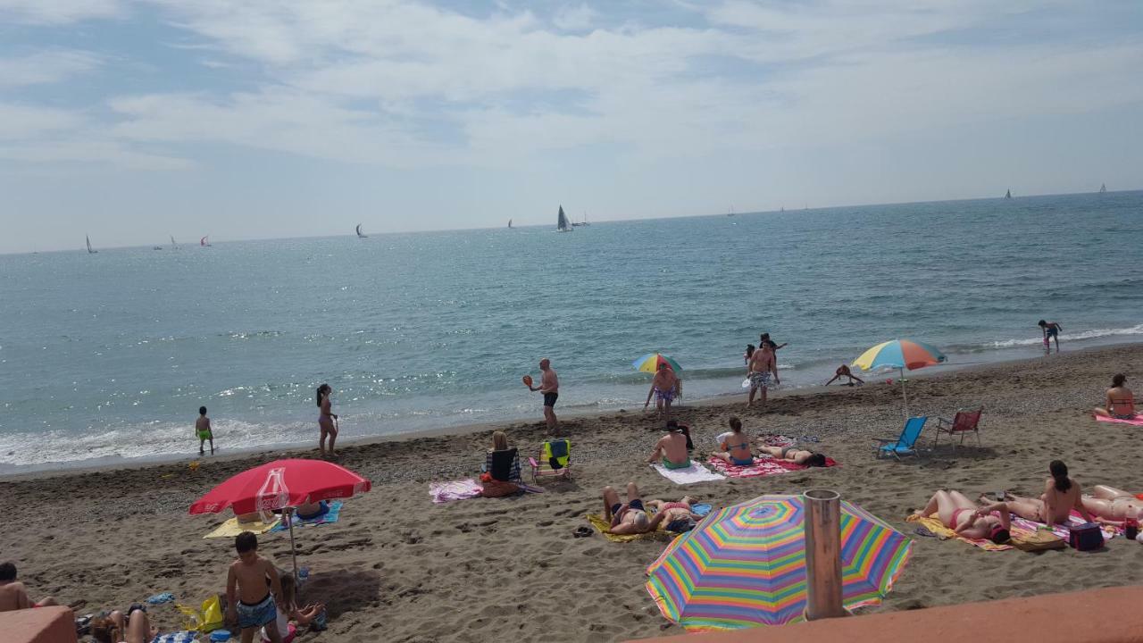 Apartamento Al Lado De La Playa Benalmadena Bagian luar foto