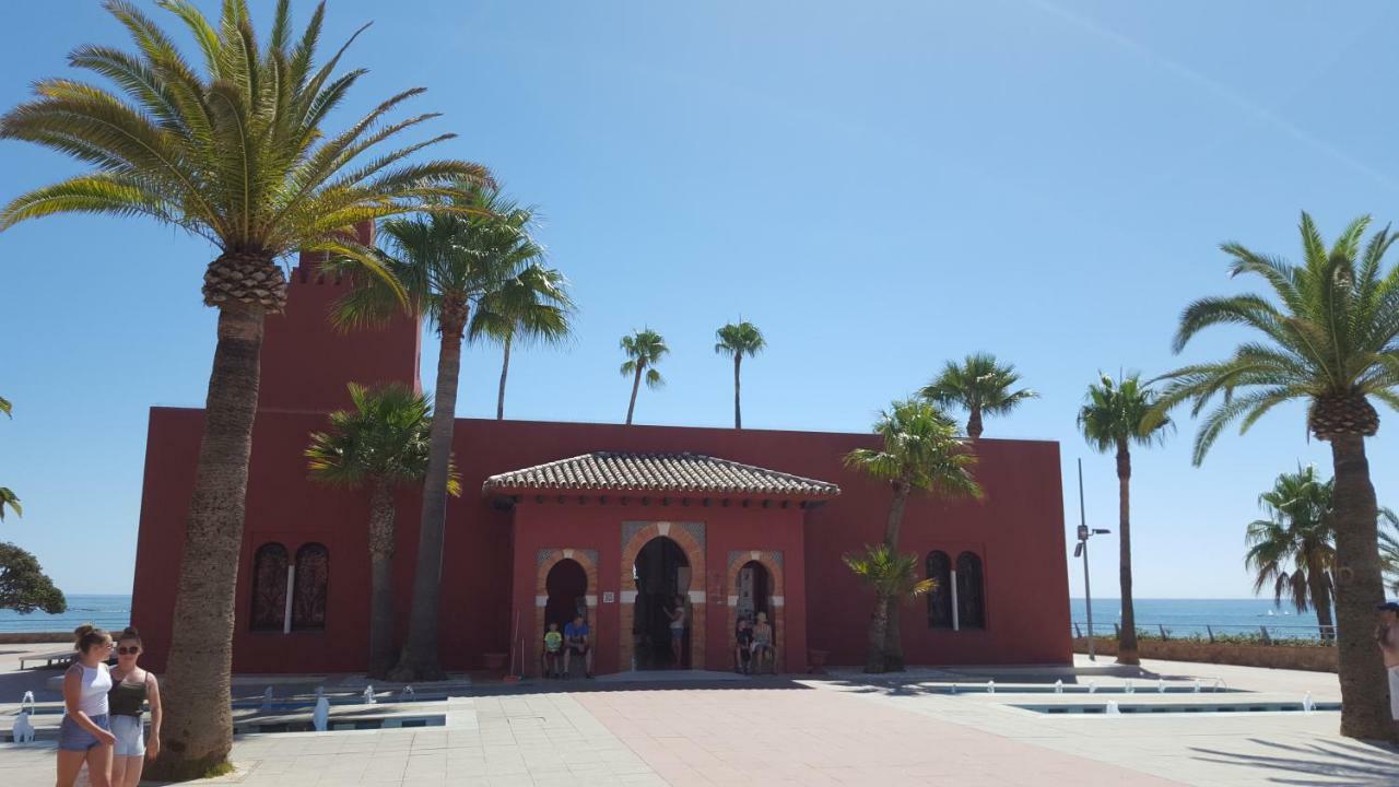 Apartamento Al Lado De La Playa Benalmadena Bagian luar foto